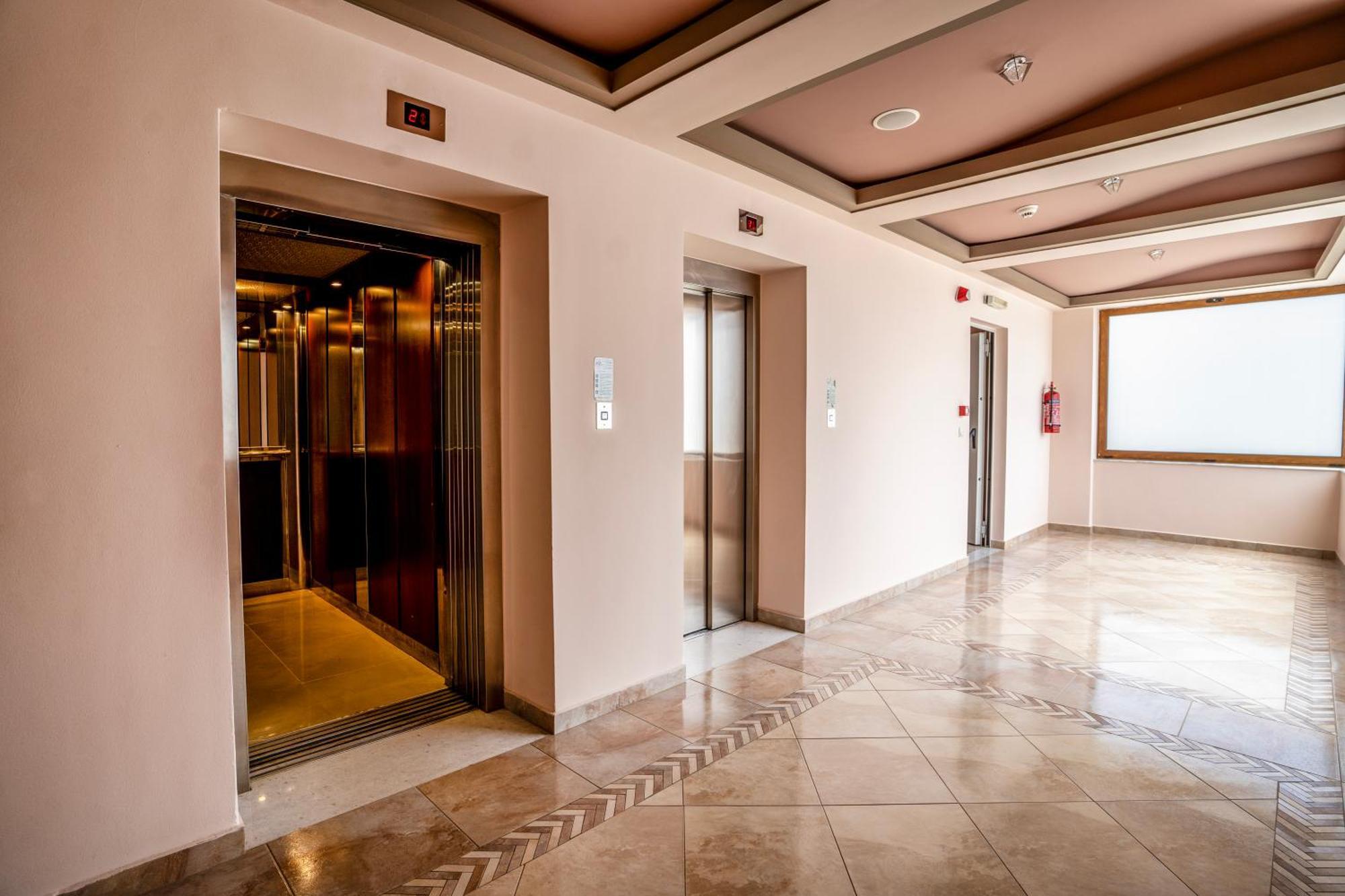 Evia Hotel & Suites Marmari  Ngoại thất bức ảnh