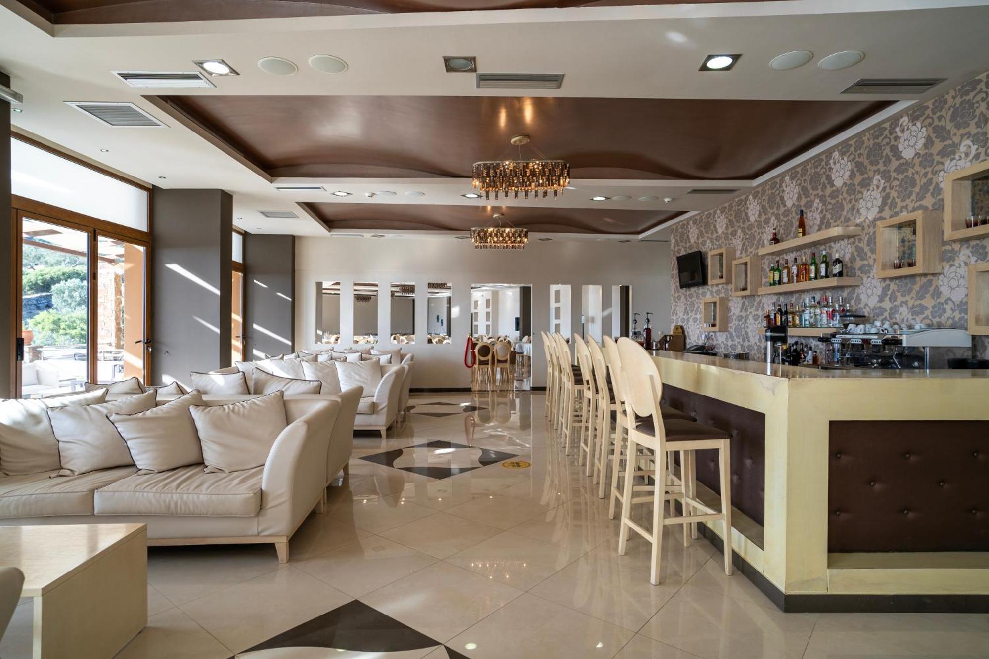 Evia Hotel & Suites Marmari  Ngoại thất bức ảnh